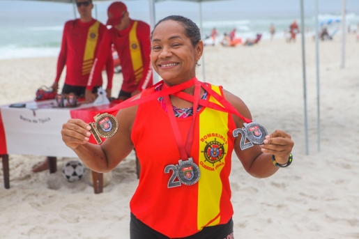 Corpo de Bombeiros RJ promove competição de Lifesaving no Dia do guarda-vida